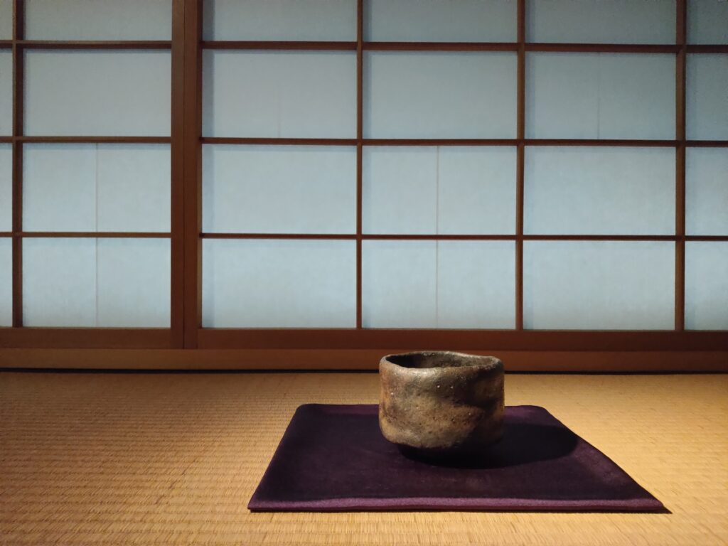 Clay vessels used in the tea ceremony